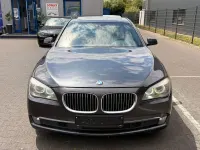 Gebraucht BMW 730 Sport Line 245 PS (180 kW) 2011 Grau Limousine