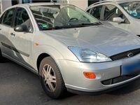 Usata Ford Focus 101 CV (74 kW) 2001 Grigio Berlina