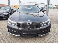 Gebraucht BMW 740 Shadowline 320 PS (235 kW) 2018 Grau Limousine