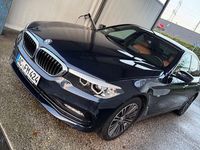 Gebraucht BMW 520 Sport Line 190 PS (139 kW) 2017 Blau Limousine