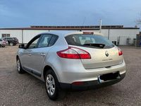 Gebraucht Renault Mégane Authentique 101 PS (74 kW) 2009 Andere farben Limousine