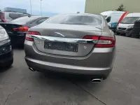 Gebraucht Jaguar XF Luxury 211 PS (155 kW) 2010 Gold Limousine