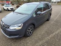 Gebraucht VW Sharan Comfortline 150 PS (110 kW) 2018 Grau Van / Kleinbus