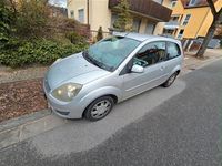 Gebraucht Ford Fiesta 80 PS (58 kW) 2006 Grau Kleinwagen
