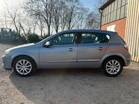 Gebraucht Opel Astra 101 PS (74 kW) 2004 Grau Limousine