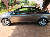Gebraucht Ford Focus Cabriolet 145 PS (106 kW) 2007 Gold Cabrio