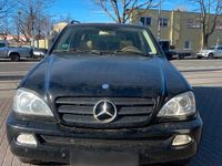 Gebraucht Mercedes ML320 218 PS (160 kW) 2002 Schwarz SUV