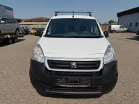 Gebraucht Peugeot Partner Premium 120 PS (88 kW) 2018 Weiß Van / Kleinbus