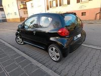 Gebraucht Toyota Aygo 68 PS (50 kW) 2007 Schwarz Kleinwagen