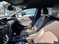 Gebraucht Mercedes GLA200 Style 156 PS (114 kW) 2014 Grau SUV