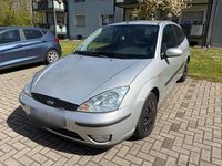 Gebraucht Ford Focus 101 PS (74 kW) 2002 Silber Kleinwagen