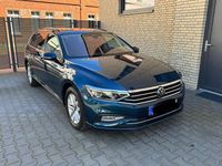 Gebraucht VW Passat Business 122 PS (89 kW) 2021 Blau Kombi