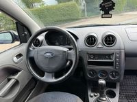 gebraucht Ford Fiesta 1.6 16V Ambiente Ambiente