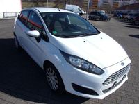 Gebraucht Ford Fiesta 65 PS (47 kW) 2013 Weiß Kleinwagen