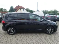 Gebraucht VW Touran Sound 150 PS (110 kW) 2017 Schwarz Van / Kleinbus