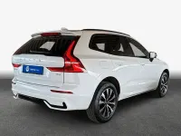 Gebraucht Volvo XC60 Plus 197 PS (144 kW) 2023 Crystal weißperleffekt SUV