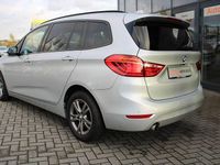 Gebraucht BMW 218 Gran Tourer Advantage 150 PS (110 kW) 2015 Silber Van / Kleinbus