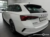 Gebraucht Skoda Octavia RS 200 PS (147 kW) 2024 Weiß Kombi