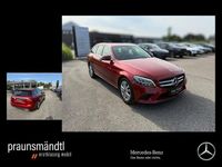 Gebraucht Mercedes C200 Avantgarde 184 PS (135 kW) 2019 Rot Limousine