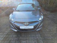 Gebraucht Hyundai i30 90 PS (66 kW) 2015 Grau Limousine