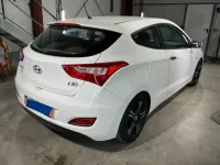 Gebraucht Hyundai i30 100 PS (73 kW) 2015 Weiß Coupé