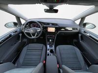 Gebraucht VW Touran Highline 150 PS (110 kW) 2024 Pure white Van / Kleinbus