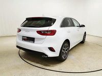 Gebraucht Kia Ceed Style 140 PS (102 kW) 2025 Cararraweiss Kleinwagen