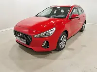 Gebraucht Hyundai i30 Style 120 PS (88 kW) 2018 Rot Kombi
