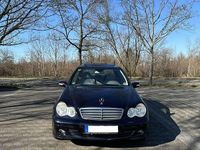 Gebraucht Mercedes C220 150 PS (110 kW) 2007 Blau Limousine
