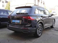 gebraucht VW Tiguan Life 2.0 TDI DSG Navi AHK LED