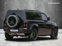 Neu Land Rover Defender SE Dynamic 249 PS (183 kW) 2026 Santorini black metallic SUV