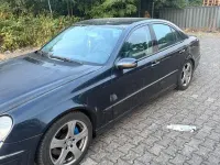 Gebraucht Mercedes E500 Avantgarde 306 PS (225 kW) 2002 Schwarz Limousine
