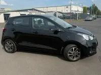 Gebraucht Hyundai i10 79 PS (58 kW) 2018 Schwarz Kleinwagen