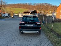 Gebraucht Ford Kuga 152 PS (111 kW) 2022 Schwarz SUV