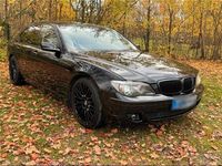 Gebraucht BMW 740 306 PS (225 kW) 2006 Schwarz Limousine