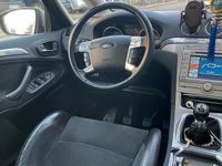 Gebraucht Ford S-MAX Titanium 140 PS (102 kW) 2007 Silber Van / Kleinbus