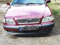Gebraucht Volvo V40 116 PS (85 kW) 1998 Rot Kombi