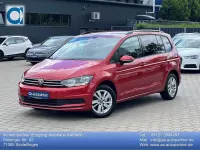Gebraucht VW Touran 150 PS (110 kW) 2023 Rot Van / Kleinbus