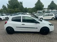 Gebraucht Renault Clio 88 PS (64 kW) 2011 Weiß Kleinwagen
