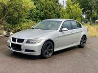 Gebraucht BMW 318 130 PS (95 kW) 2007 Silber Limousine