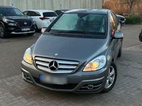 Gebraucht Mercedes B160 95 PS (69 kW) 2010 Grau Van / Kleinbus