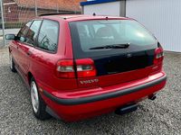 Gebraucht Volvo V40 122 PS (89 kW) 1997 Rot Kombi