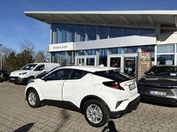 Gebraucht Toyota C-HR Basis 122 PS (89 kW) 2022 Schneeweiß SUV