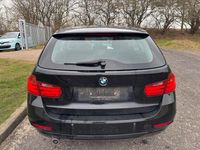 Gebraucht BMW 320 184 PS (135 kW) 2014 Schwarz Kombi