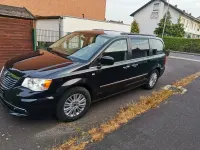 Gebraucht Lancia Voyager Platinum 163 PS (119 kW) 2012 Schwarz Van / Kleinbus