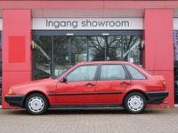 Gebraucht Volvo 440 102 PS (75 kW) 1991 Rot Kleinwagen