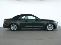 Gebraucht BMW 420 Cabriolet Sport Line 184 PS (135 kW) 2023 Sanremo green Cabrio