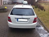 Gebraucht Mercedes C230 Avantgarde 277 PS (203 kW) 2008 Weiß metallic Kombi