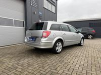Gebraucht Opel Astra Innovation 125 PS (91 kW) 2009 Silber Kombi