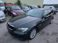 Gebraucht BMW 320 150 PS (110 kW) 2006 Schwarz Kombi
